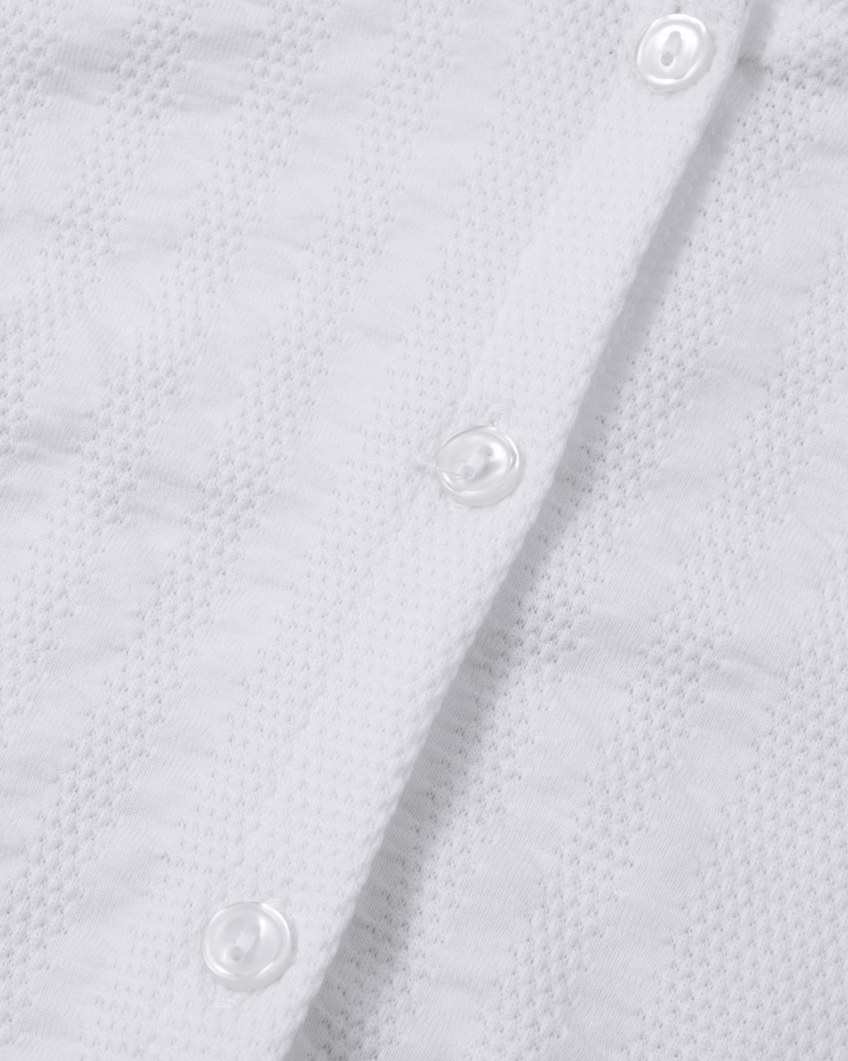 Ajuar blanco con gorrito y cobija para bebé