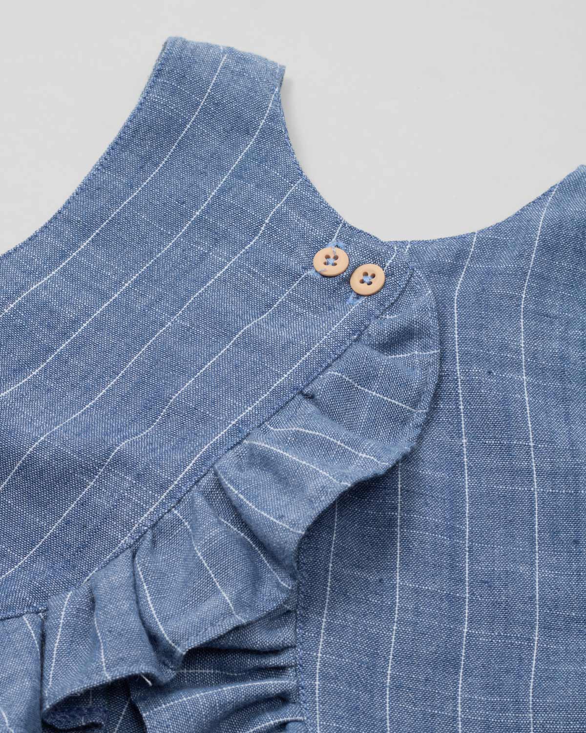 Conjunto blusa con boleros y short azul para niña