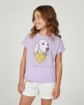 Conjunto blusa lila con estampado de perrito y short blanco para niña