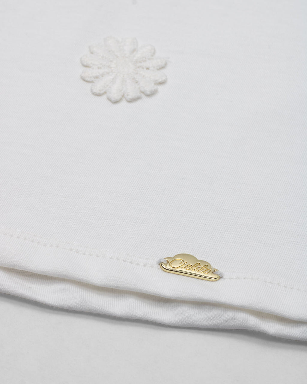 Camiseta blanca manga corta para niña
