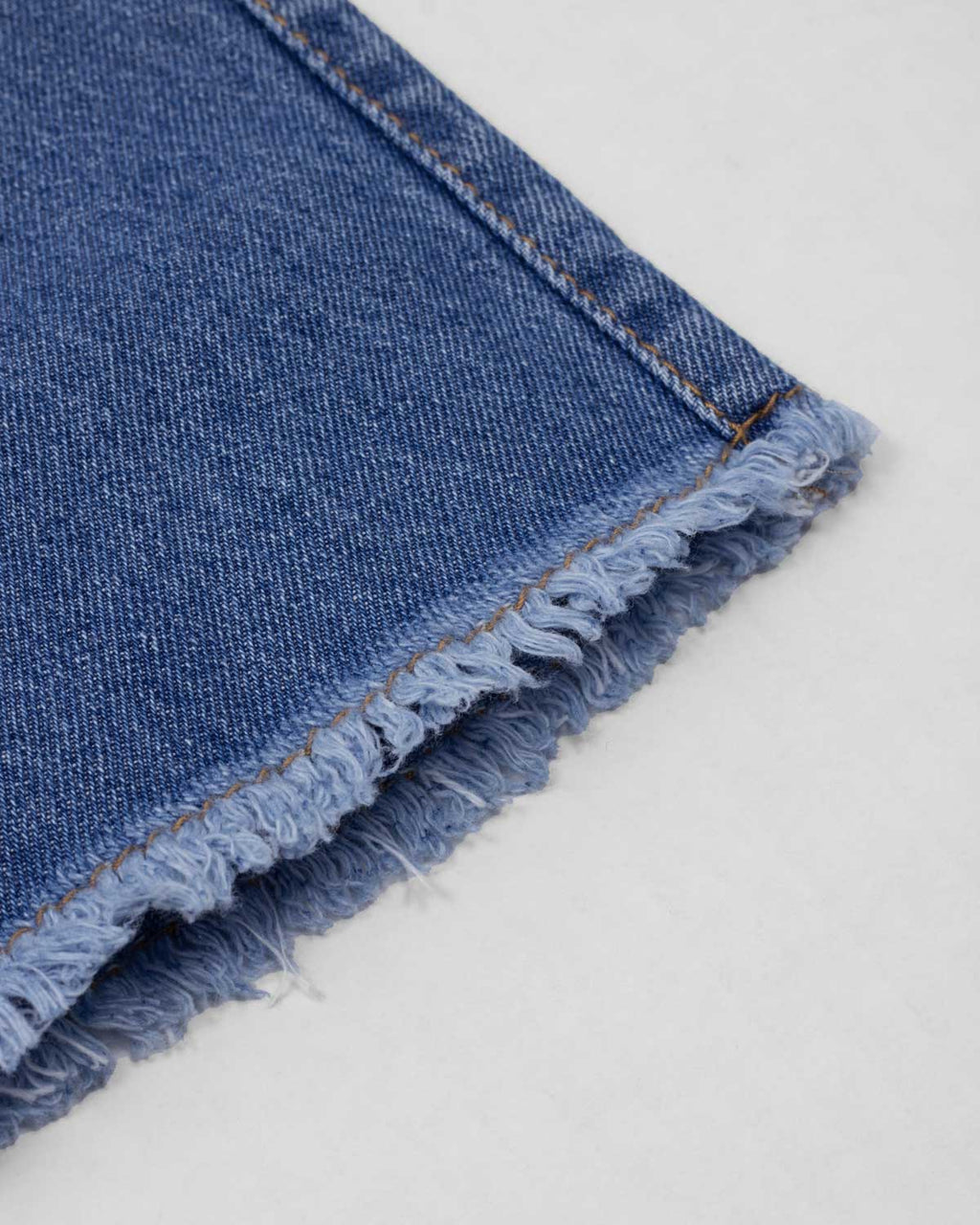 Jean denim marine fit con bolsillos para niña