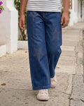Jean denim marine fit con aplique brillante de estrellas para niña